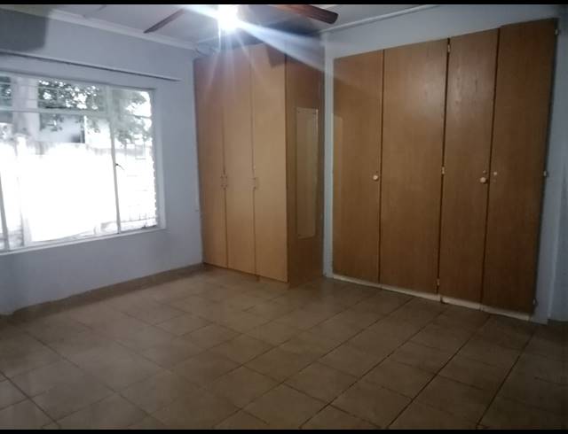 4 BEDROOM HOUSE FOR SALE IN GEELHOUTPARK
